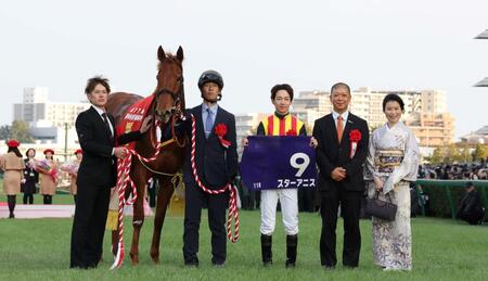 　阪神ＪＦを制したスターアニス（撮影・中田匡峻）
