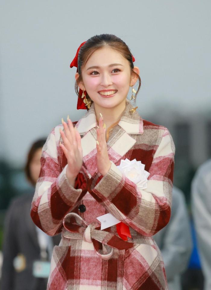 　プレゼンターを務めるゆうちゃみ（撮影・石湯恒介）