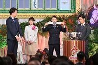 　４番を引いたミュージアムマイルのＣ・デムーロ（撮影・持木克友）