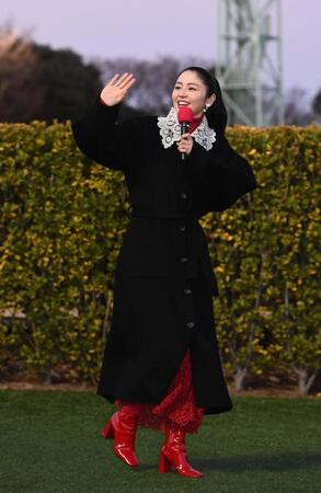 　トークショーに登場した長澤まさみ（撮影・園田高夫）