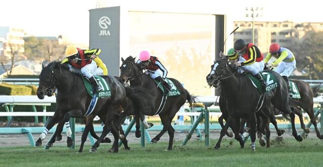中山金杯】約2センチ差の接戦を制した7番人気カラマティアノスが重賞