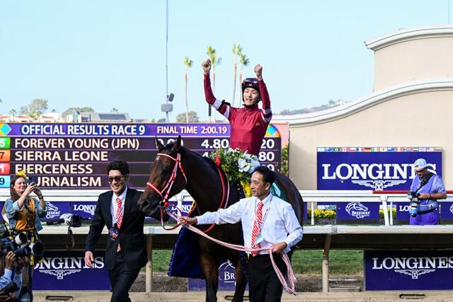 フォーエバーヤング ダート馬史上初！年度代表馬に選出 日本調教馬初の