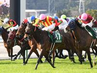 １着でゴールするジョスラン