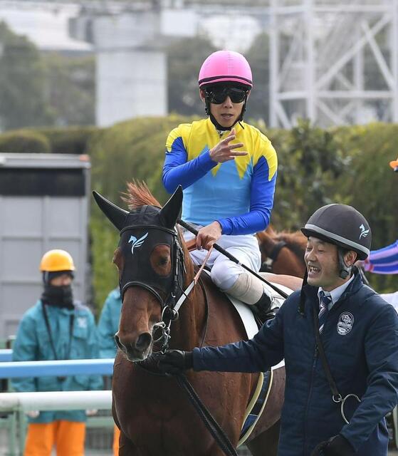 新馬戦】ボンドマティーニ ねじ伏せた！初陣V 半姉は24年阪神JF