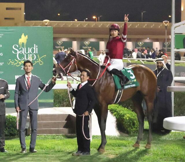 サウジC】フォーエバーヤング 史上初連覇 刺客・ナイソスに絶対的1
