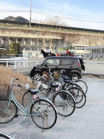 栗東トレセン内で軽自動車が暴走　保安隊が車両通行証を誤認　大野場長「再発防止に努めます」