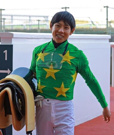 ＪＲＡ通算１０００勝を達成した北村友一（撮影・石湯恒介）