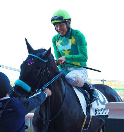 ＪＲＡ通算１０００勝を達成した北村友一（撮影・石湯恒介）