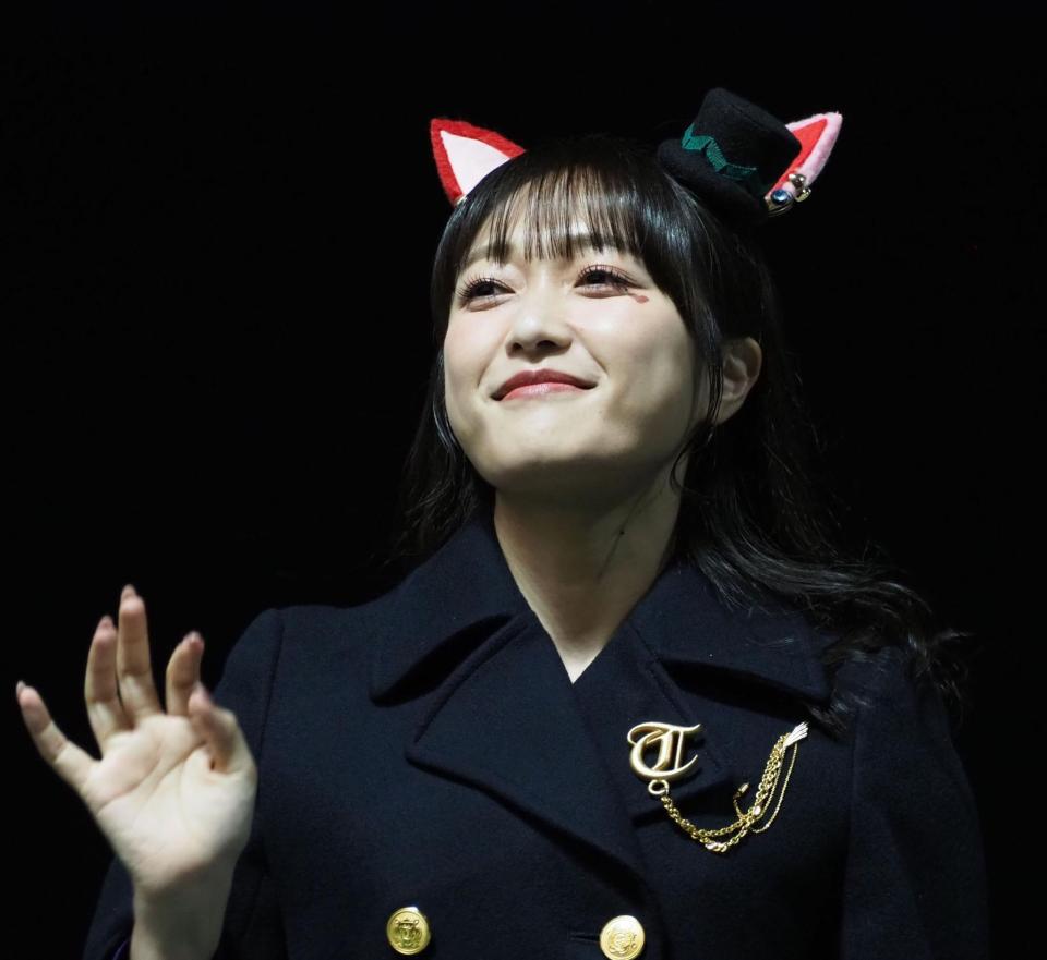 「ウマ娘　プリティーダービー」のコラボトークショーで笑顔を見せるラヴズオンリーユー役の久保田未夢