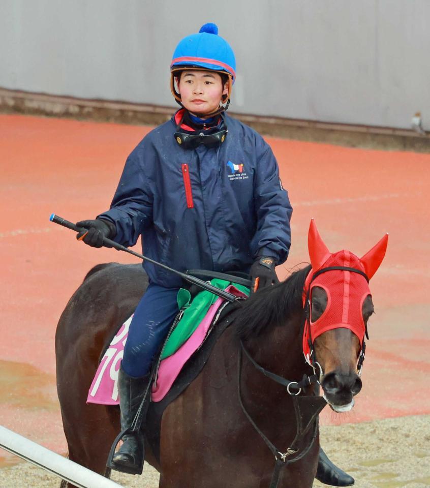 　僚馬ナムラコスモスに続き権利獲得を目指すローズカリスと田口（撮影・石湯恒介）