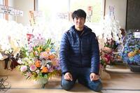 　調教師生活をスタートした秋本師（撮影・園田高夫）