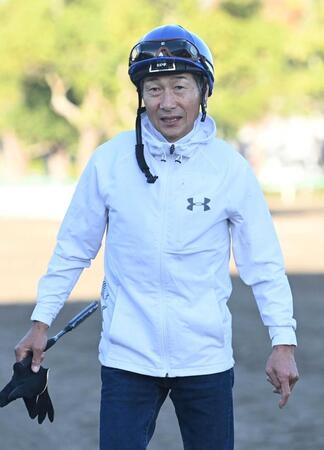 　金鯱賞にディマイザキッドで挑む柴田善＝美浦トレセン（撮影・持木克友）