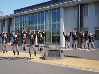 修了会見を行った地方競馬第１０７期騎手候補生たち