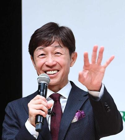 　トークでイベントを盛り上げる武豊（撮影・園田高夫）