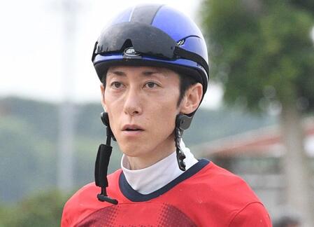 津村明秀