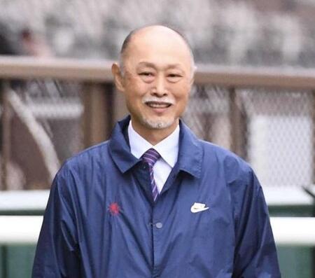 　田村康仁調教師