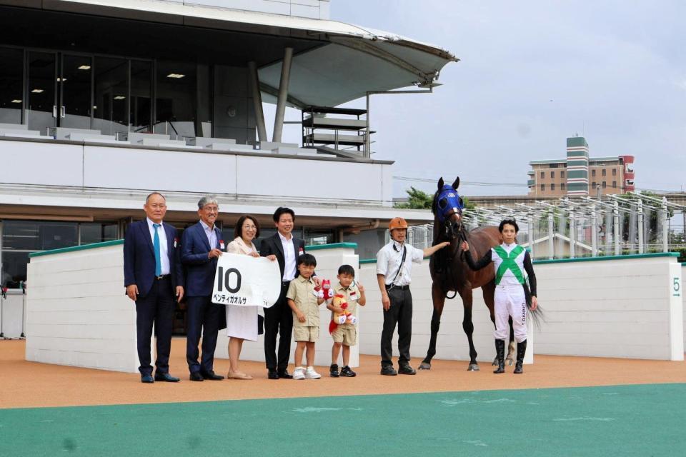 初勝利を挙げたソフトバンク柳田悠岐選手の所有馬ベンティガオルサ