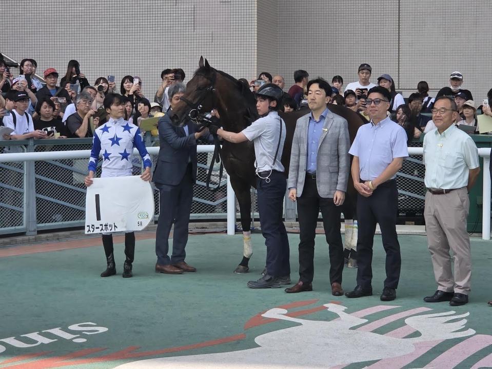 　好位抜け出しで新馬勝ちしたスタースポット