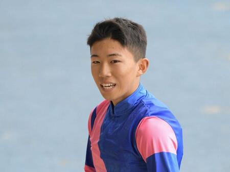 鷲頭虎太騎手＝２０２２年