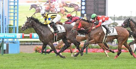 １２Ｒ３歳以上１勝クラスを制したラミアメンテ（撮影・持木克友）
