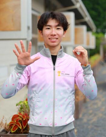 　ＪＲＡ通算５０勝を達成し、さらなる飛躍を誓う田山（撮影・石湯恒介）