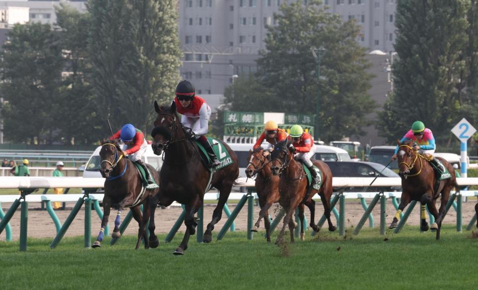 札幌２歳Ｓを制したショウナンガレオン＝札幌（撮影・佐々木彰尚）