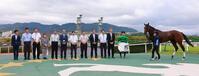 新馬戦を快勝したワンスフォーユー（撮影・石湯恒介）