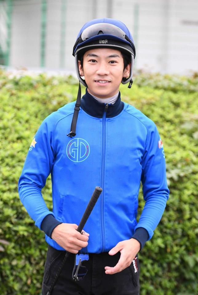 　荻野極