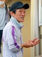 　大一番を前に胸の内を語った石橋師（撮影・石湯恒介）