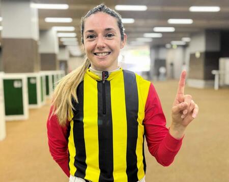 東京３Ｒを勝ち笑顔のミシェル