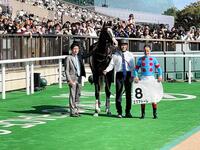 １０月３１日の東京５Ｒを勝ったイクイノックスの全妹エクアトーレ